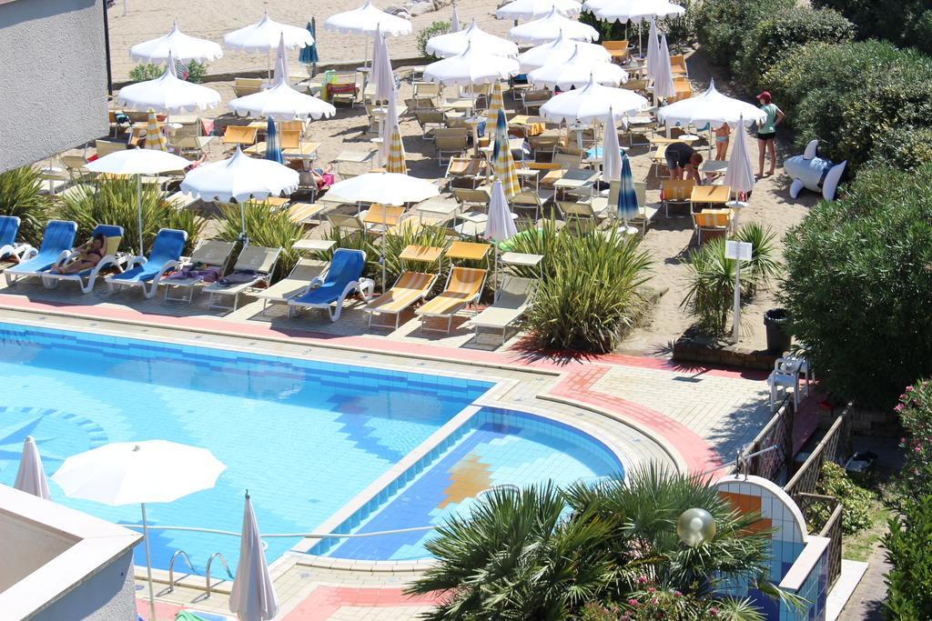 קוואלינו-טראפורטי Eurobeach Residence מראה חיצוני תמונה
