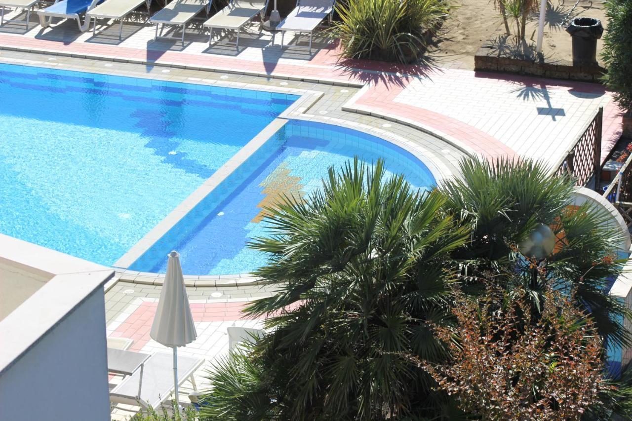 קוואלינו-טראפורטי Eurobeach Residence מראה חיצוני תמונה